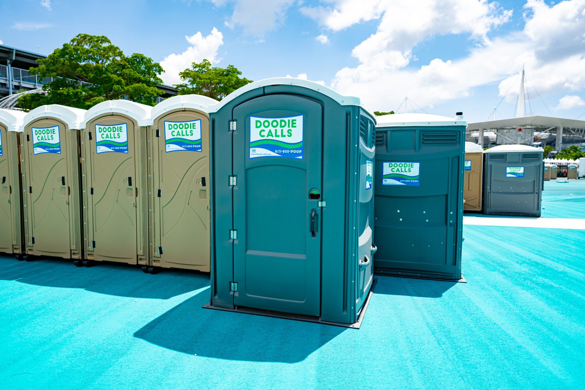 Porta Potty & Luxury Trailer Rental Sarasota County | Doodie Calls